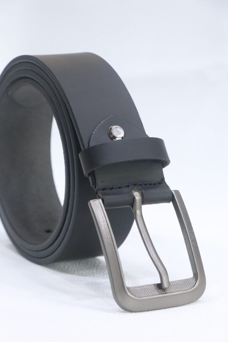 Leather Belts, Wallets & Perfumes – Perfect Trio for Men’s Style